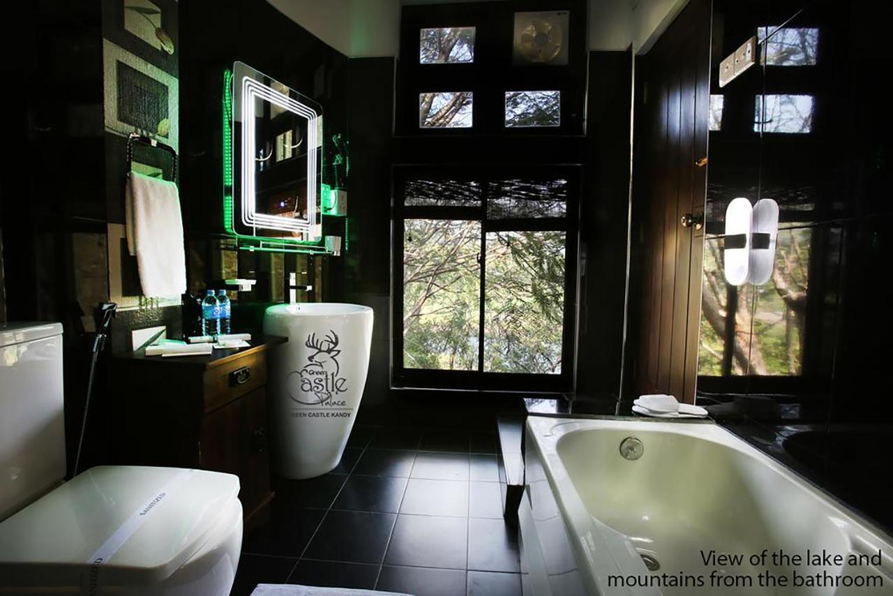 Green Castle Kandy Hotel ภายนอก รูปภาพ