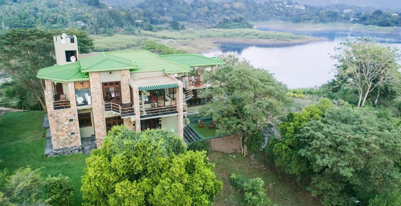 Green Castle Kandy Hotel ภายนอก รูปภาพ